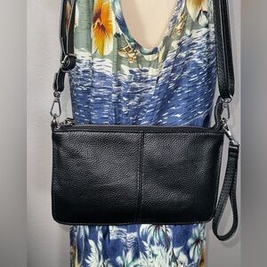 Befen Pebbled Black Leather Zip & Pockets Crossbody/Clutch Small Purse